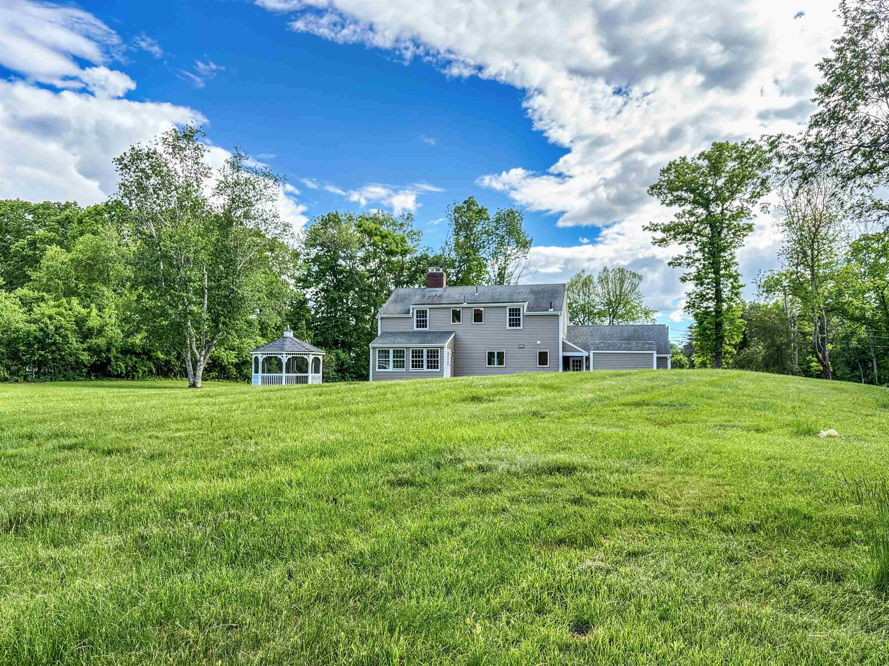 25 Emerson Road