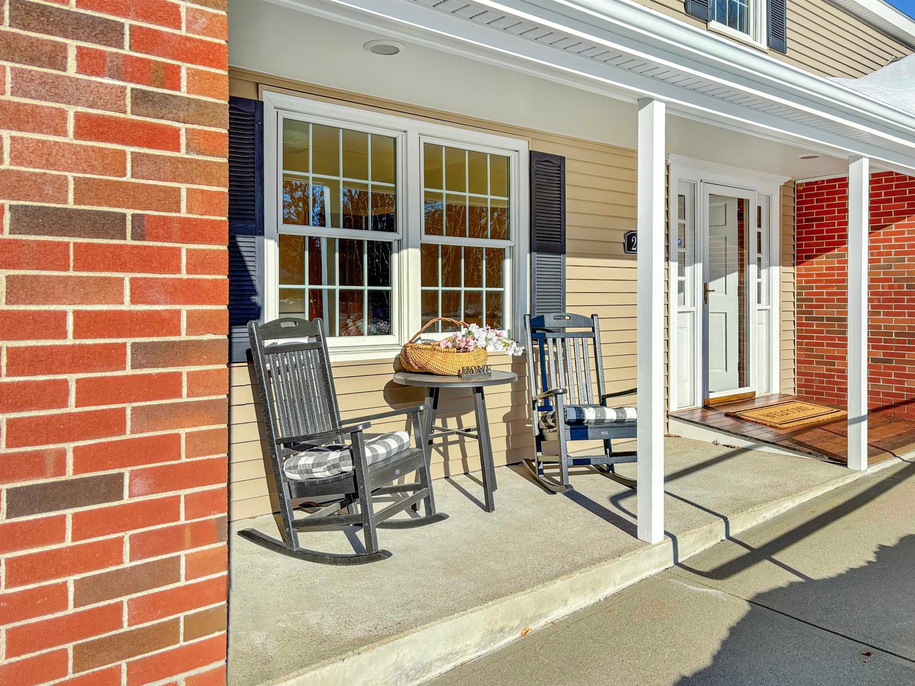 25 Emerson Road