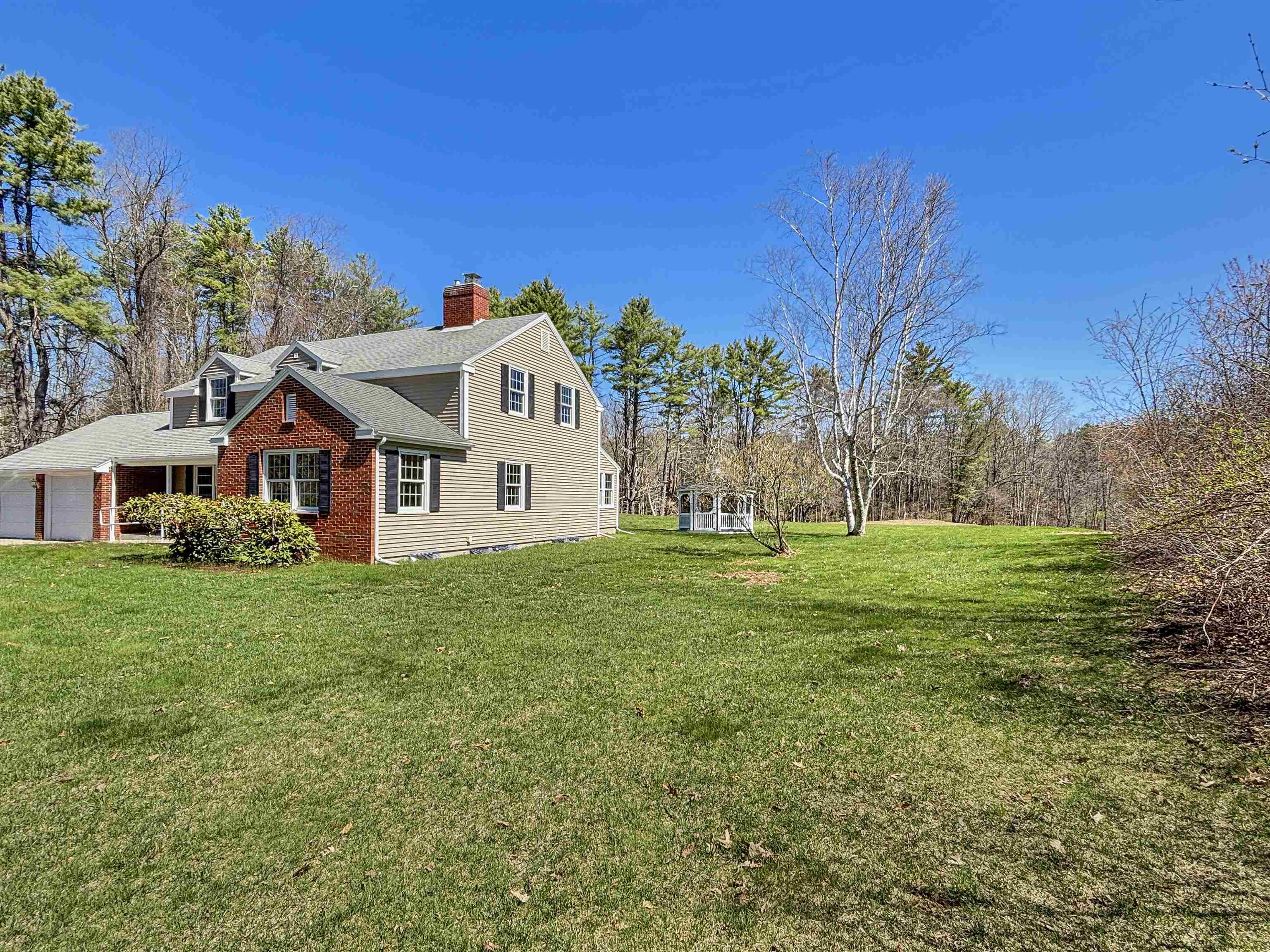 25 Emerson Road