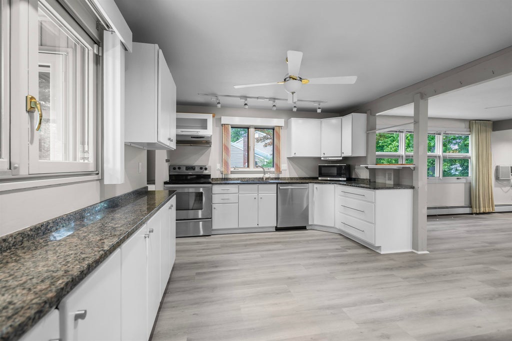 Photo of 5 Birch Hill Drive, Nashua, NH 03063 (MLS # 5092704)