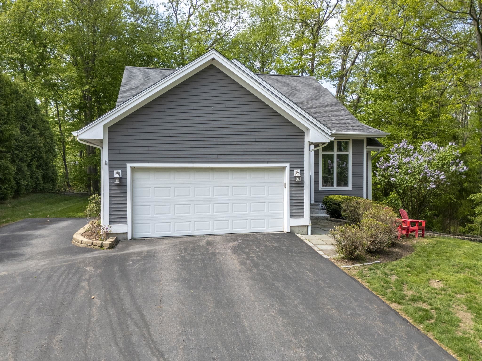 26 Thayer Pond Road