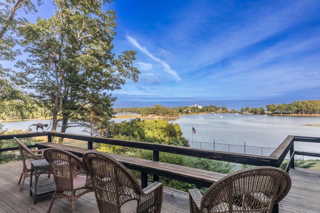 Photo of 395 Little Harbor Road, Portsmouth, NH 03801 (MLS # 5108874)