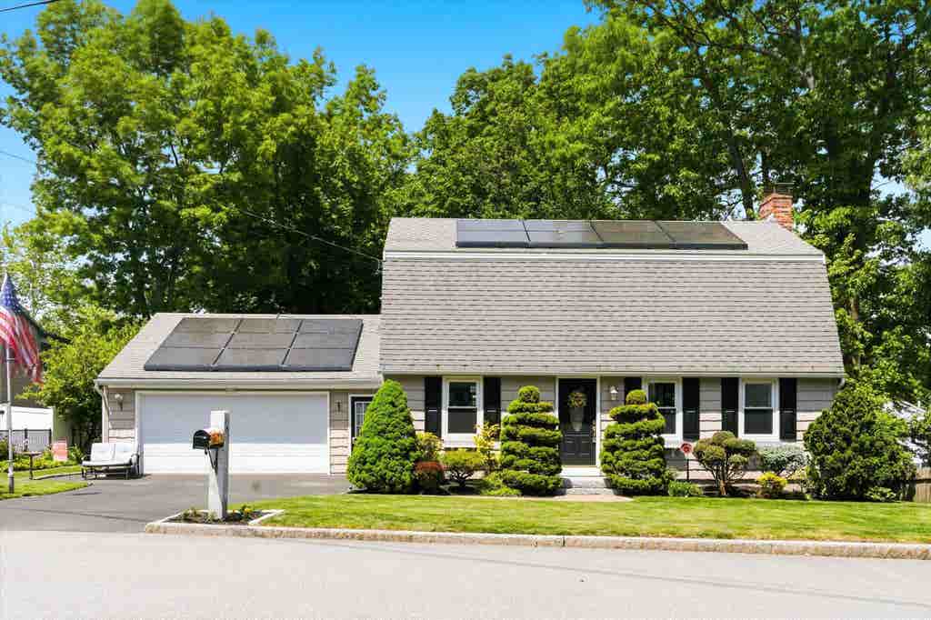 Photo of 188 Patricia Lane, Manchester, NH 03104 (MLS # 5093297)