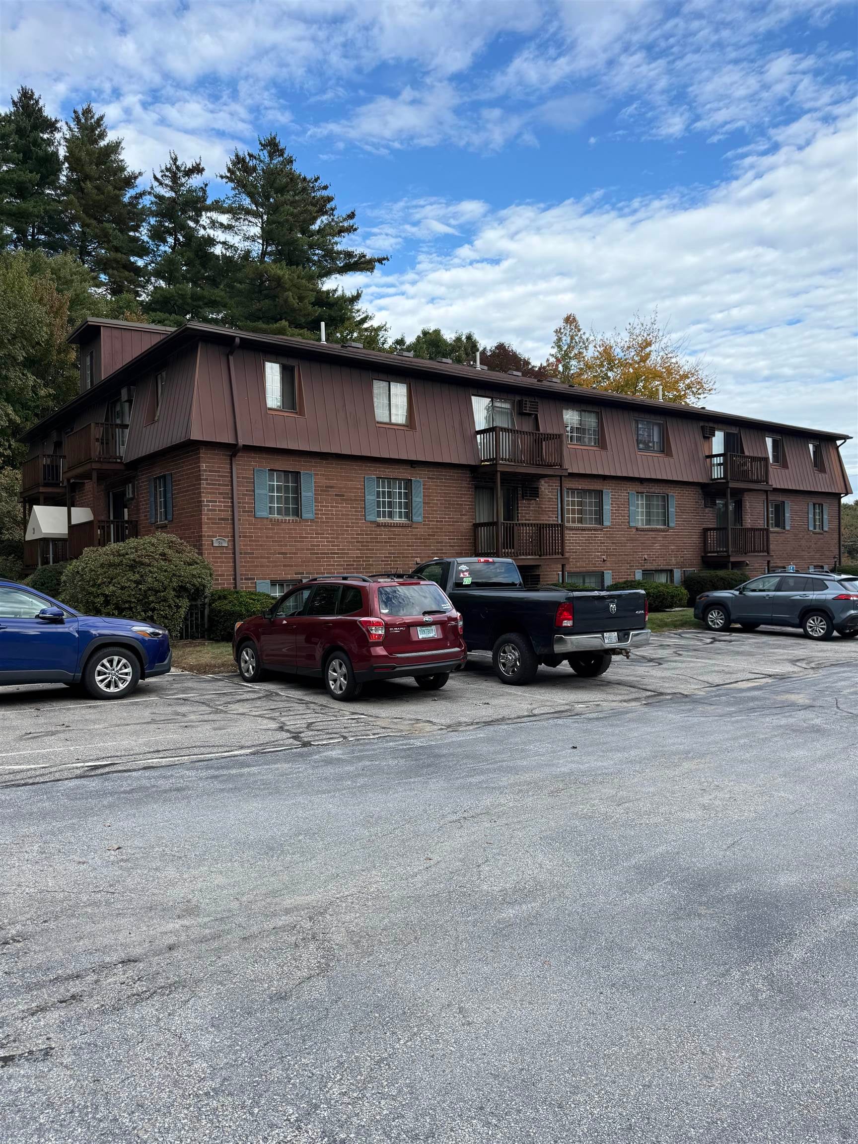 39 Old Hackett Hill Road 1B