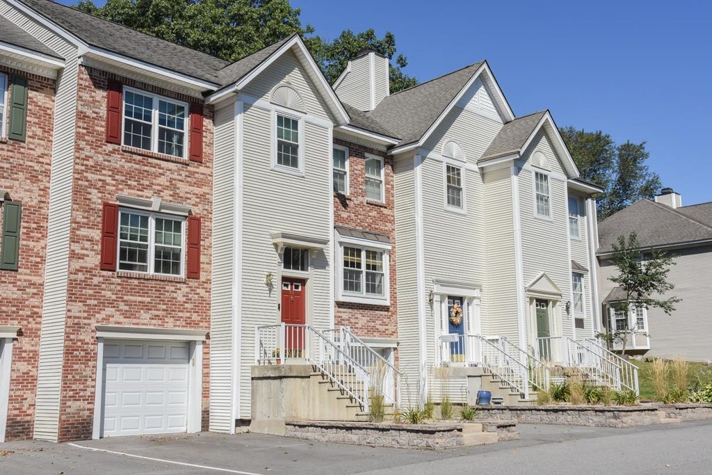 Photo of 40 Middlesex Road, Merrimack, NH 03054 (MLS # 5110110)