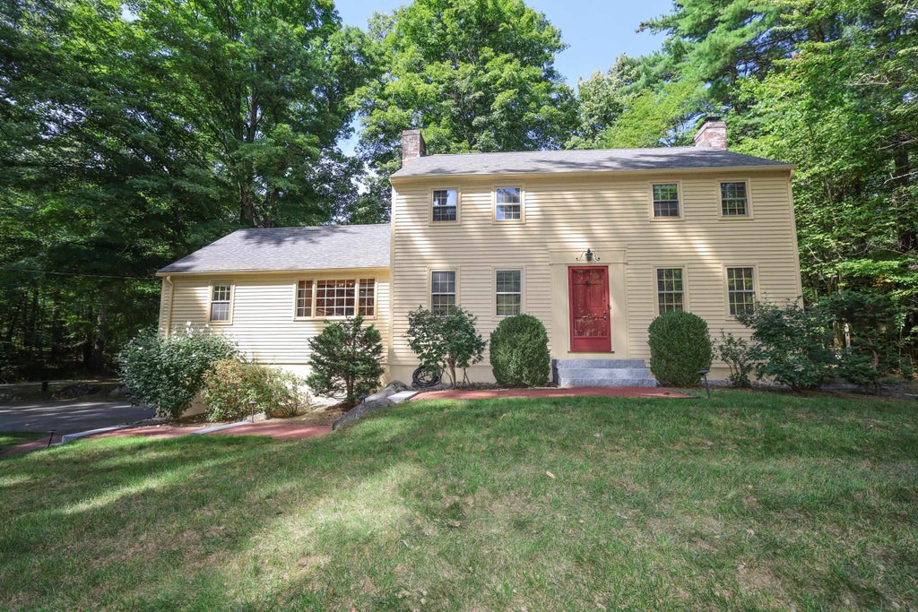 Photo of 5 Runawit Road, Exeter, NH 03833 (MLS # 5110354)