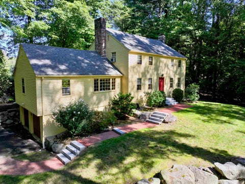 Photo of 5 Runawit Road, Exeter, NH 03833 (MLS # 5110354)