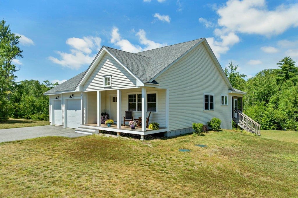 Photo of 14 Village Corner Road, Wolfeboro, NH 03894 (MLS # 5102093)
