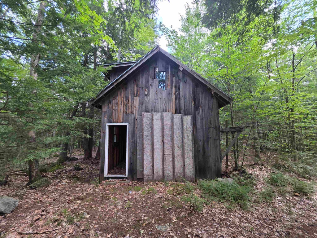 Photo of 37 Shady Lane, Tilton, NH 03276 (MLS # 5105600)