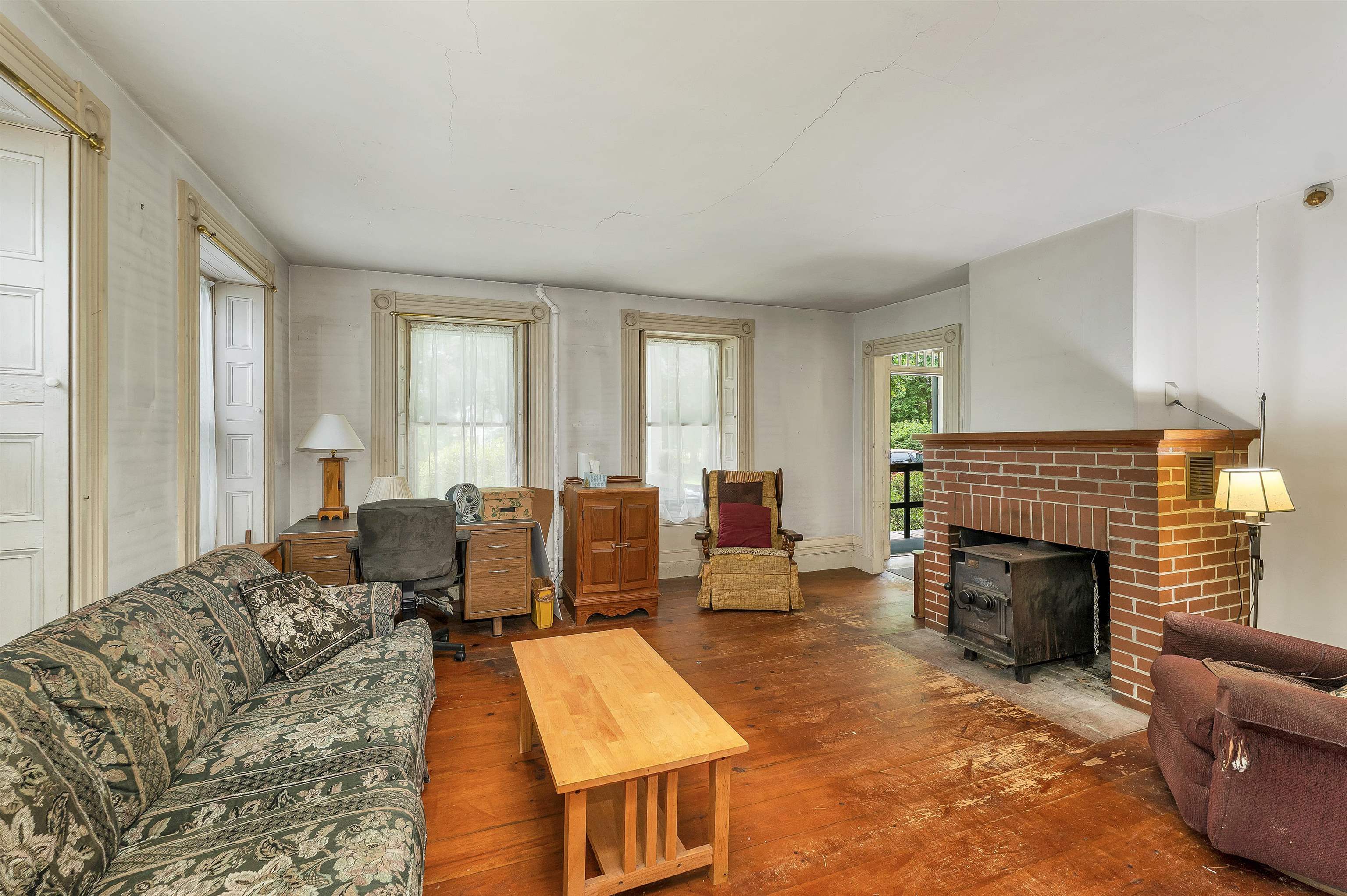 382 Charles Bancroft Highway