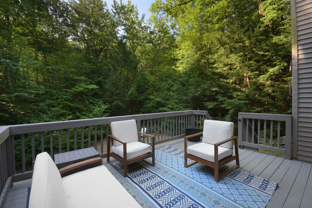 Photo of 542 Cross Country Road, Pembroke, NH 03275 (MLS # 5100102)