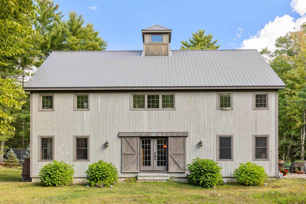 Photo of 22 Bailey Drive, Strafford, NH 03884 (MLS # 5112997)