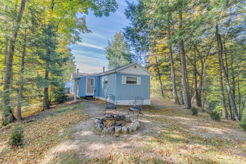 Photo of 21 Scenic Drive, Woodstock, NH 03262 (MLS # 5113028)