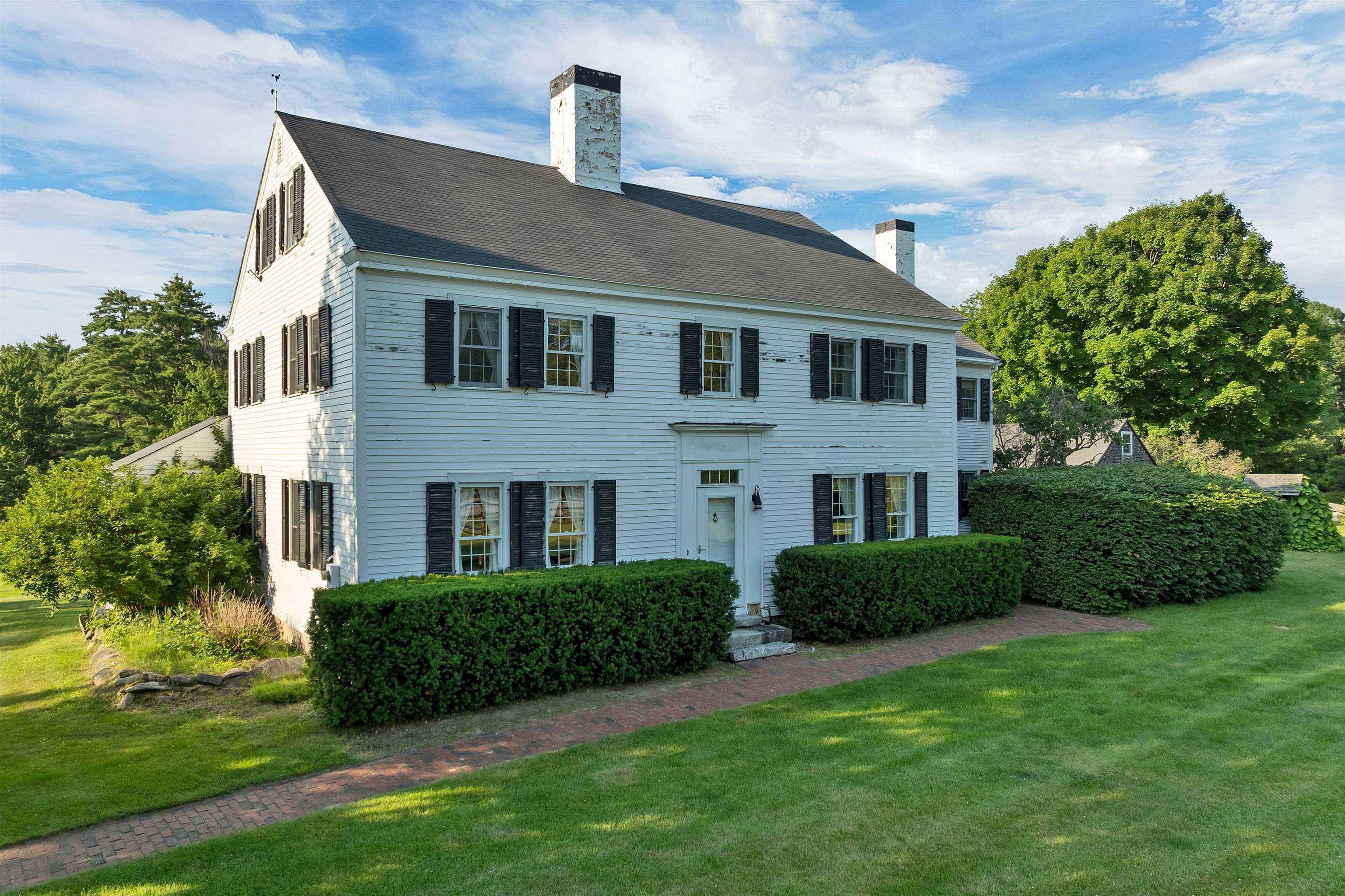 825 North Line Road