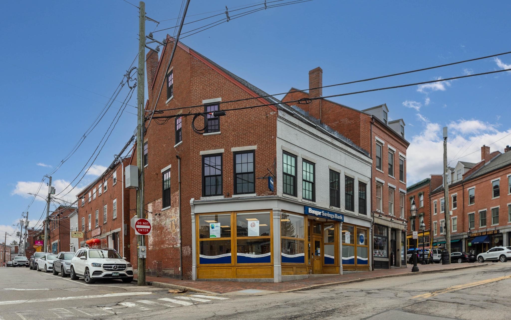 8 Bow Street