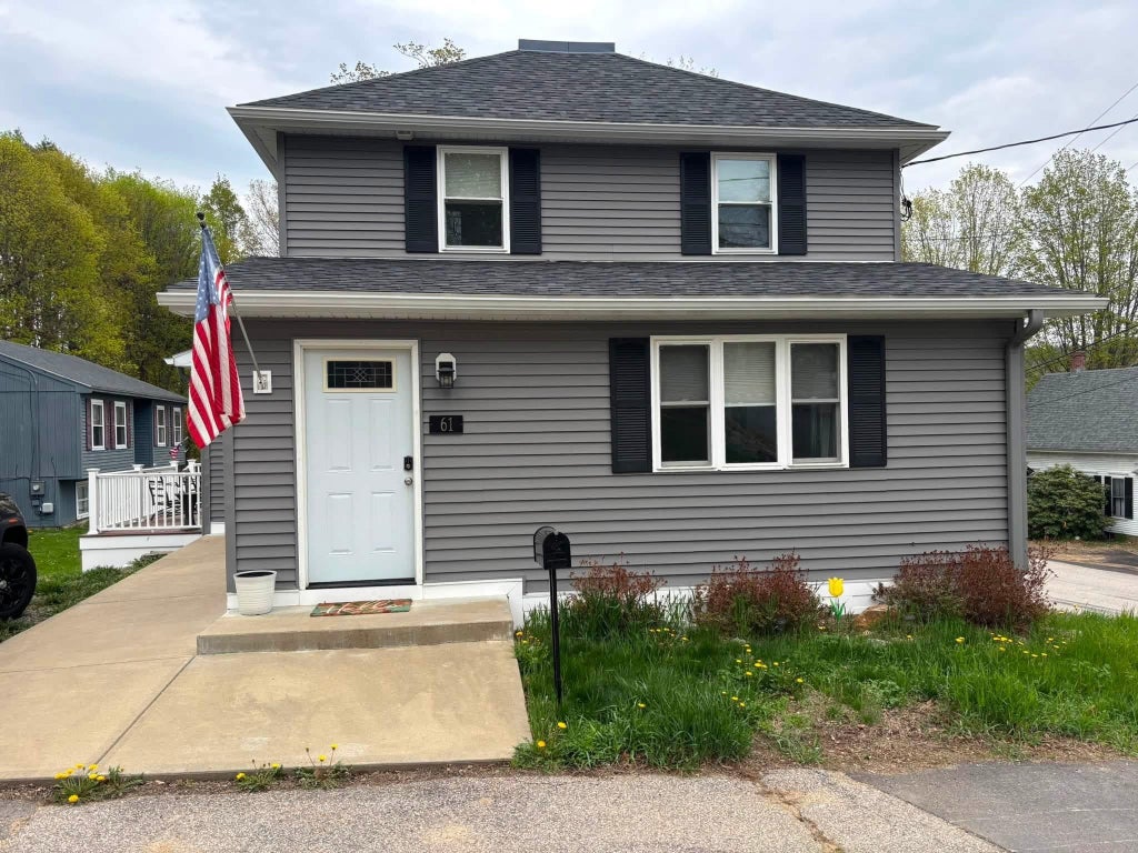 Photo of 61 Sheridan Street, Laconia, NH 03246 (MLS # 5103046)