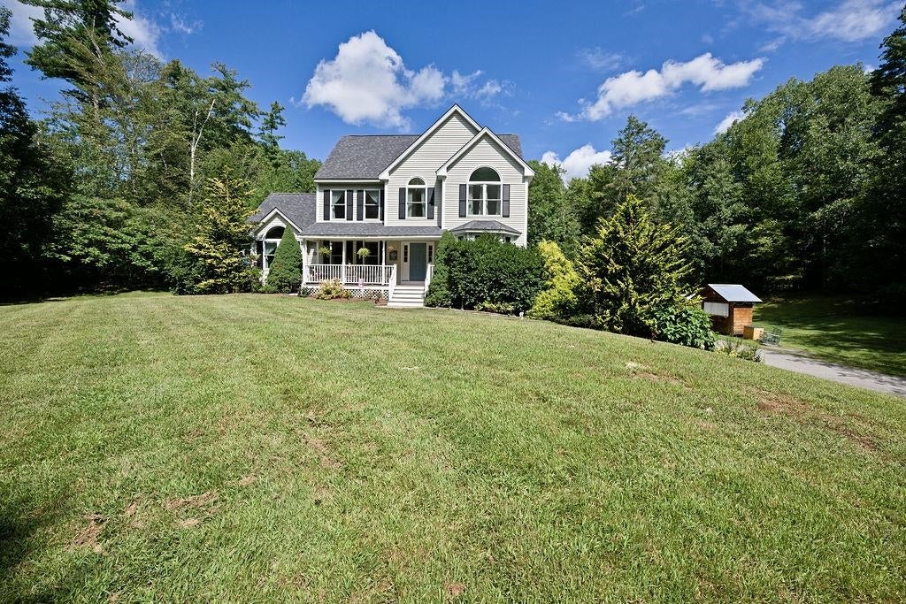 Photo of 4 Hudson Drive, Kensington, NH 03833 (MLS # 5107875)