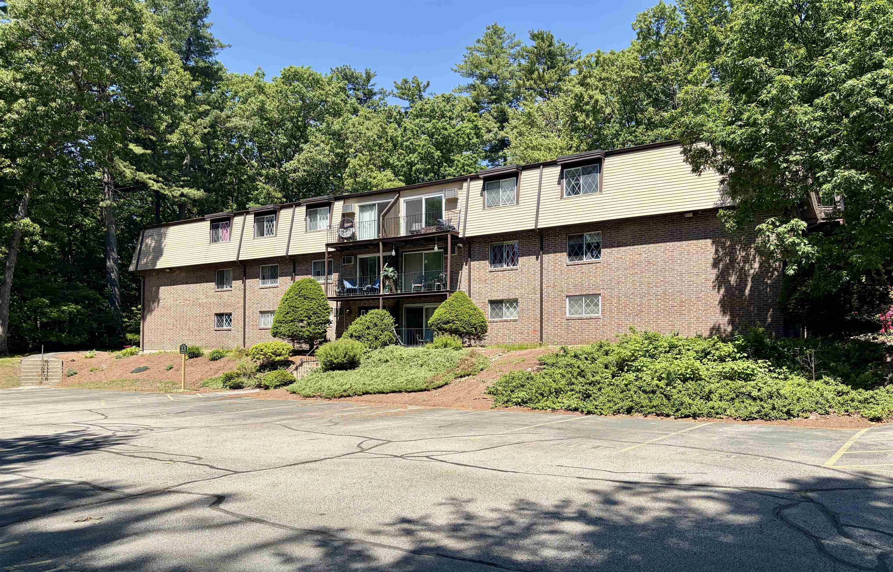 13 Silvestri Circle 19