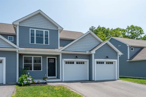 Photo of 5 Pats Way #A, Hollis, NH 03049 (MLS # 5101575)