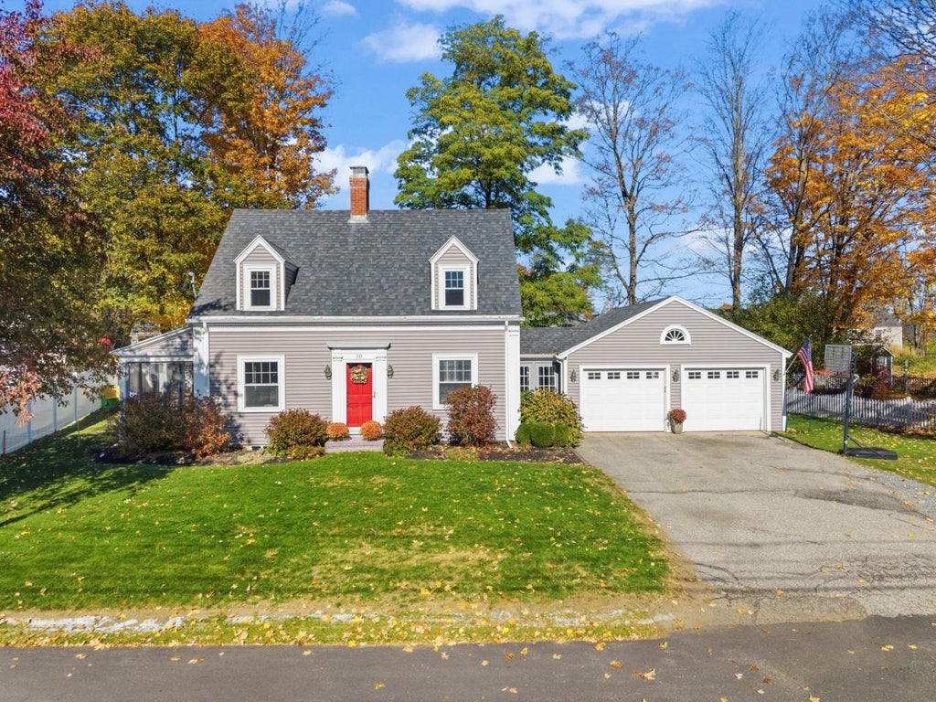 Photo of 10 Fairview Avenue, Dover, NH 03820 (MLS # 5116379)