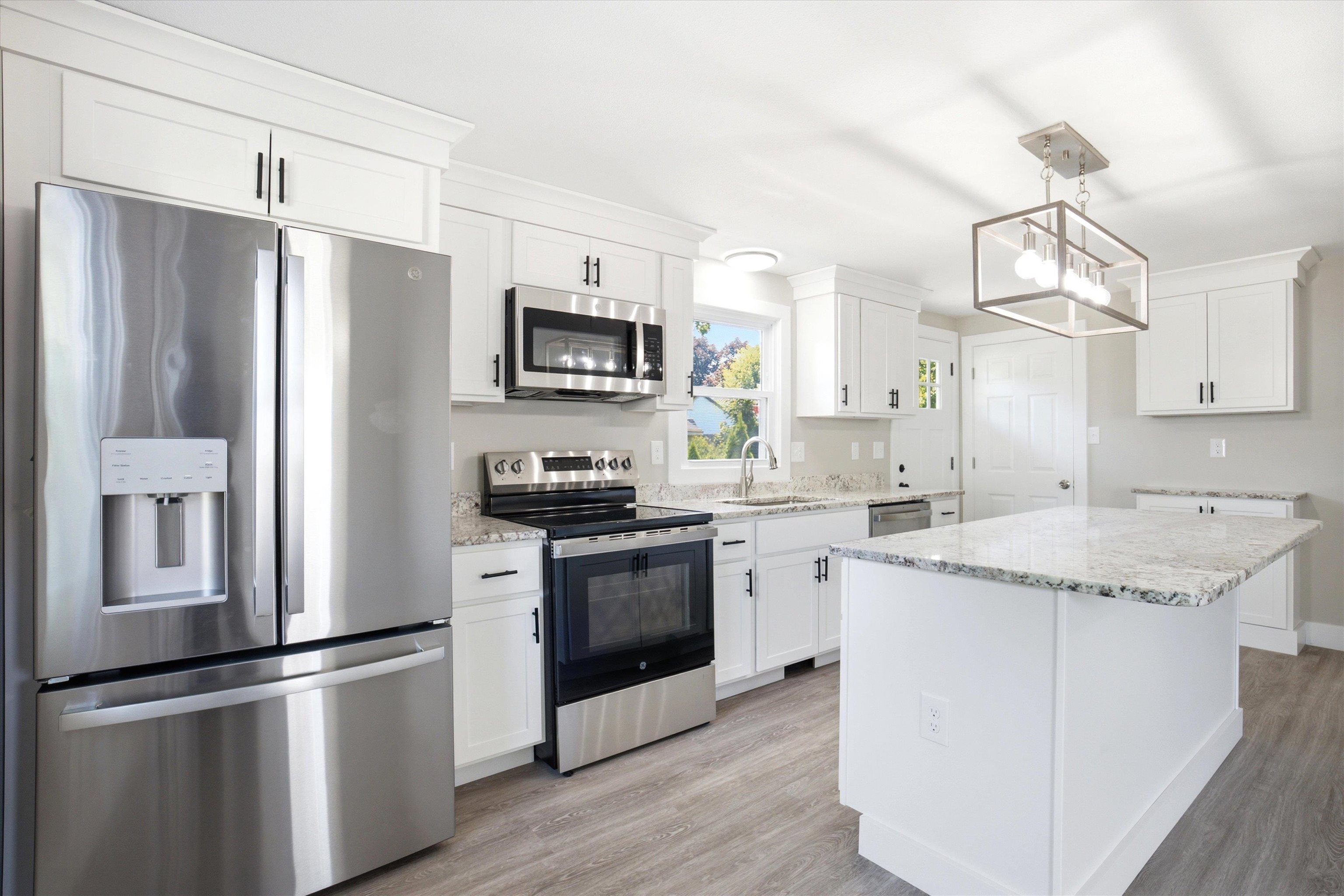60 W Elmwood Avenue