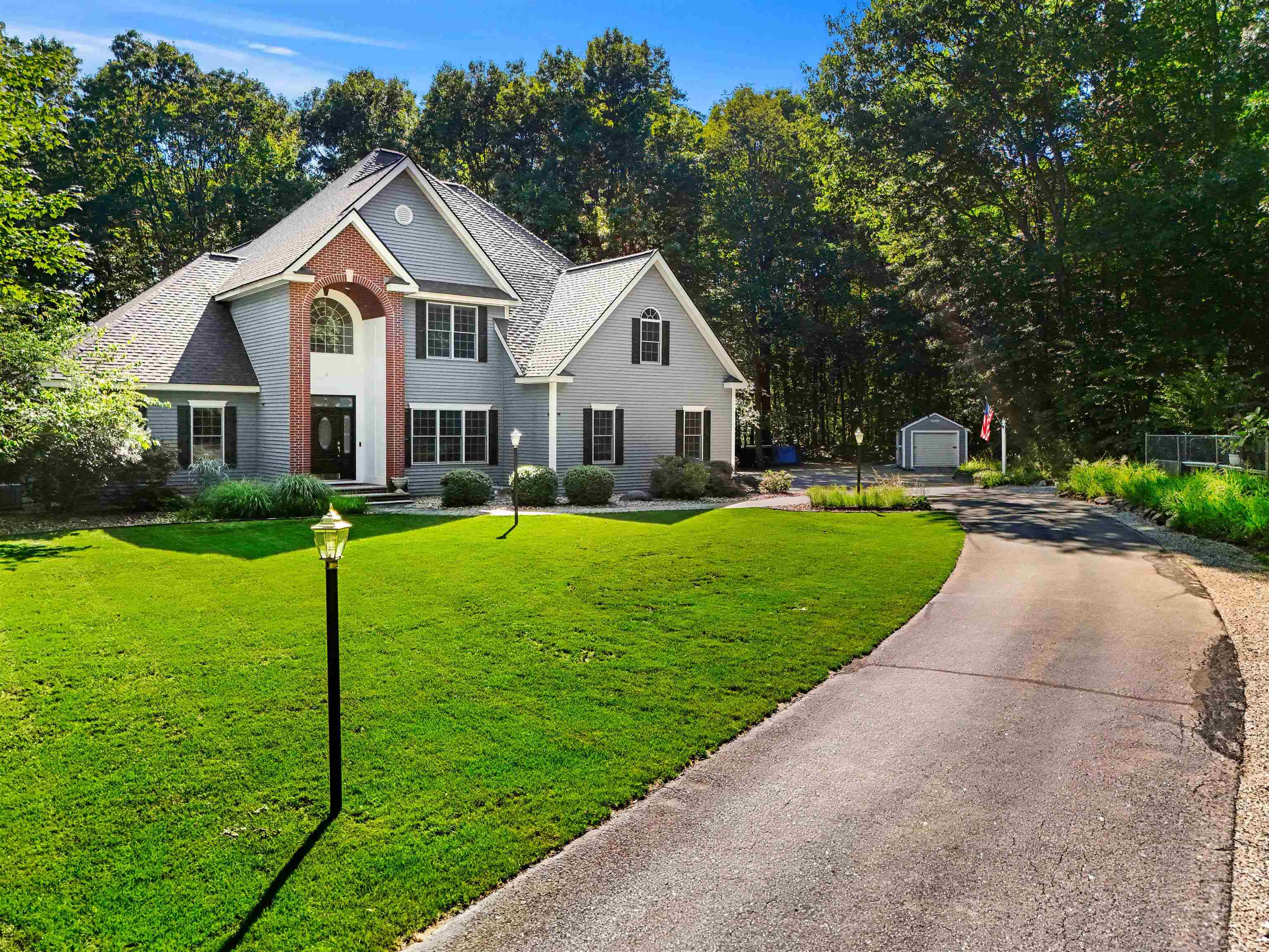 6 Evergreen Drive