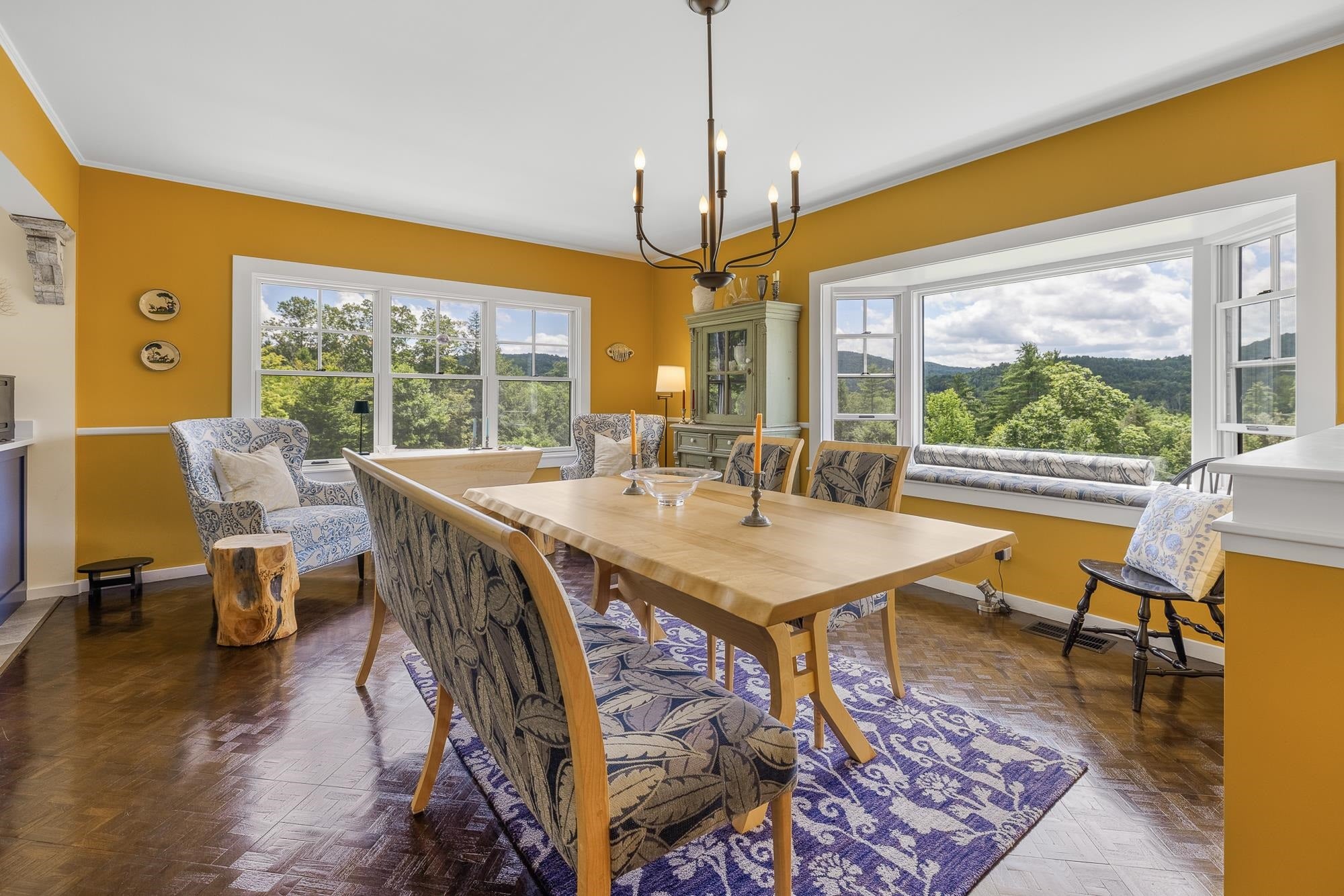 353 Cabot Road