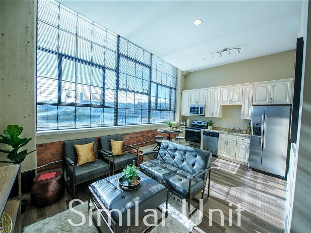 Photo of 34 Franklin Street #411, Nashua, NH 03062 (MLS # 5098664)
