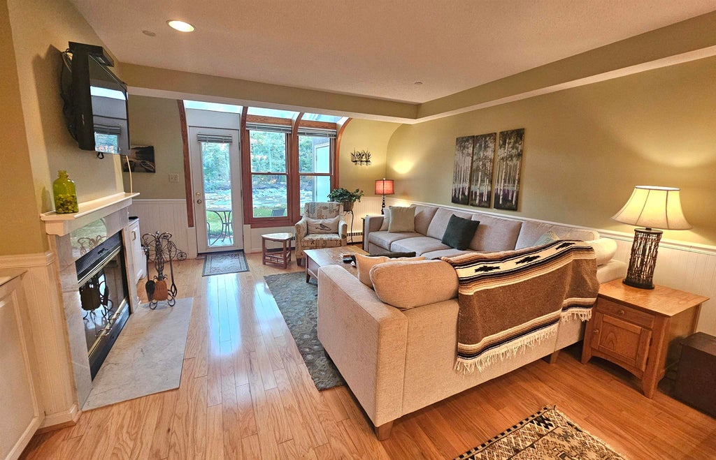 Photo of 10 Bunker Lane #107, Lincoln, NH 03251 (MLS # 5113272)