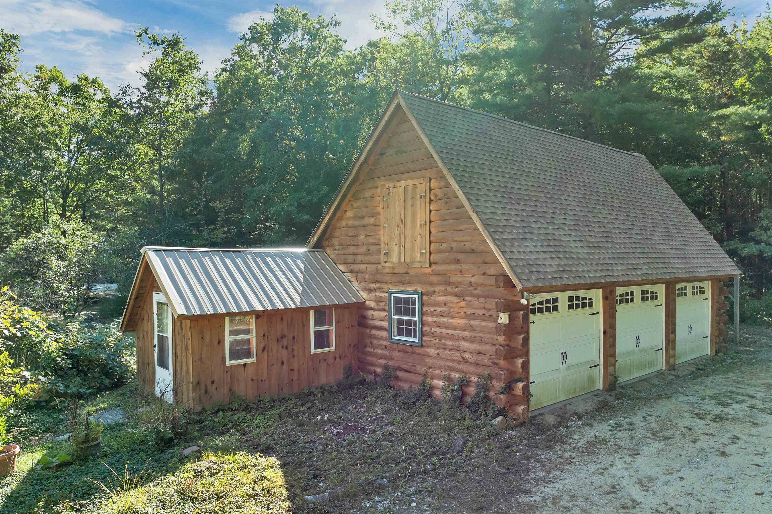 34 HOWARD Lane