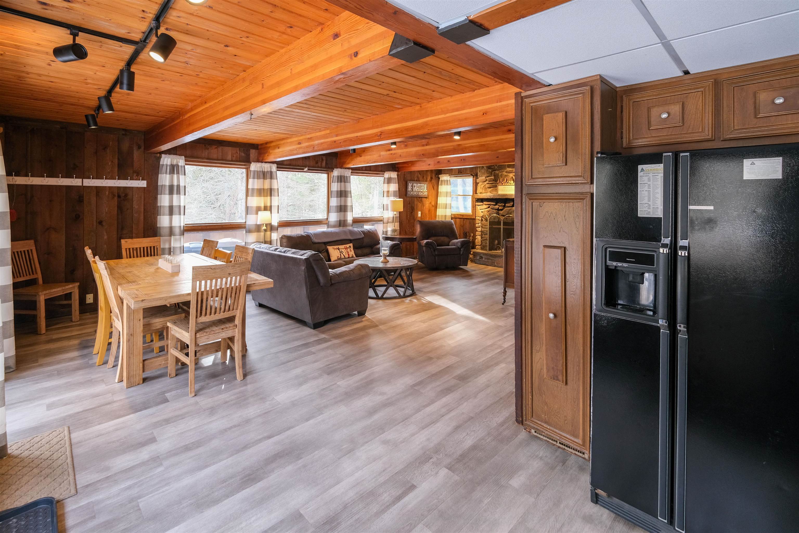 609 Alpine Drive - Photo 4