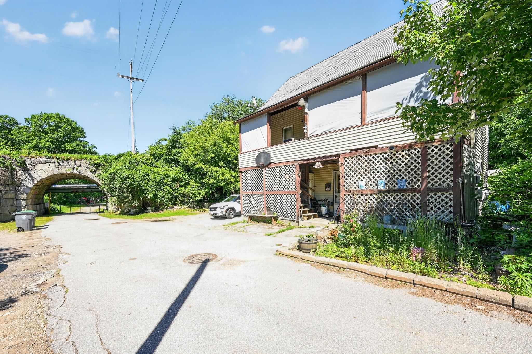 79 Keystone Lane