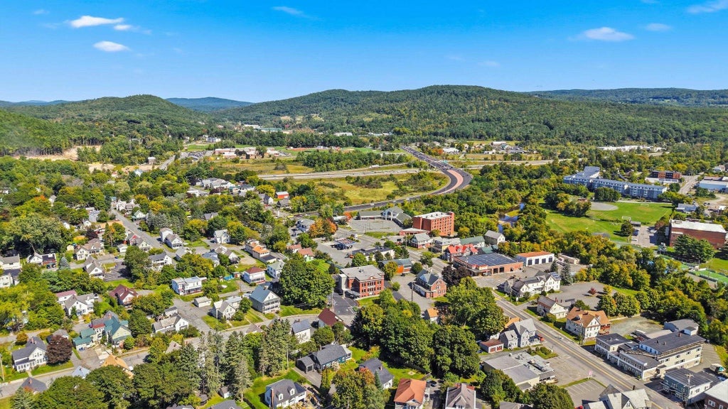 Photo of 11 Eldridge Street #1B, Lebanon, NH 03784 (MLS # 5112410)