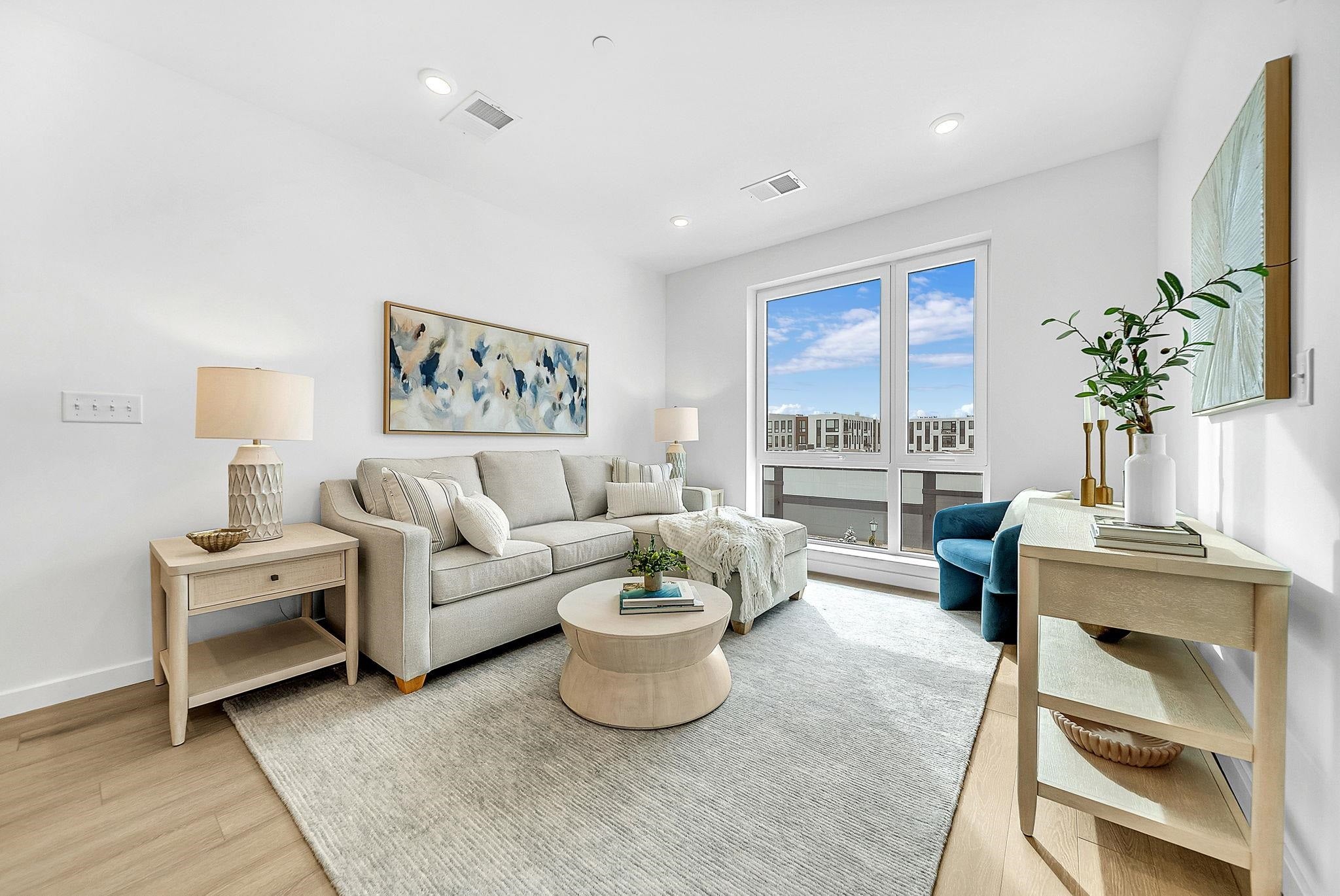 80 Constitution Avenue 417