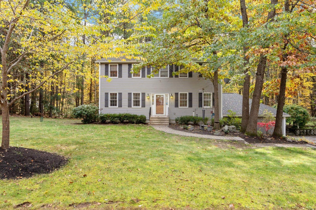 Photo of 42 Crystal Drive, Hampton Falls, NH 03844 (MLS # 5115624)