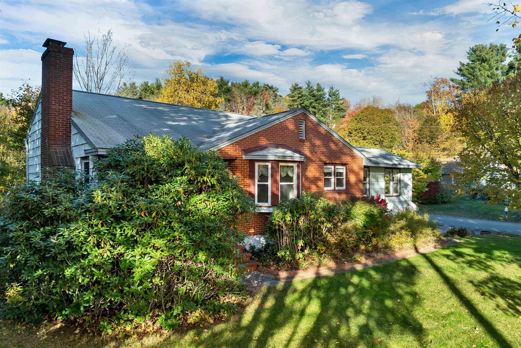 Photo of 4 Cyrus Lane, Gilford, NH 03249 (MLS # 5115200)