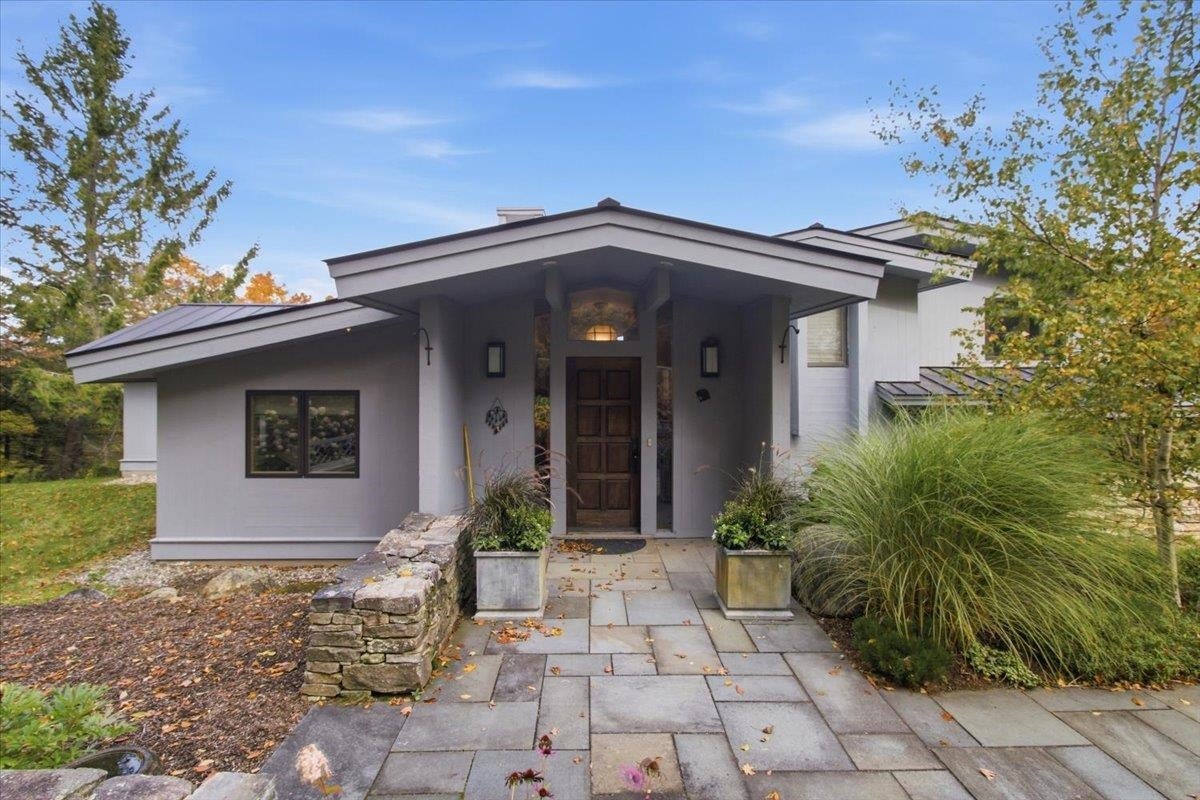 60 West Ridge Road