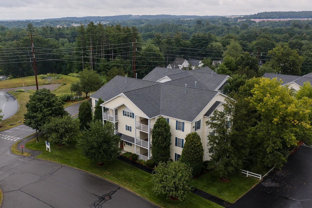 Photo of 5 Crosswoods Path Boulevard #11, Merrimack, NH 03054 (MLS # 5109114)