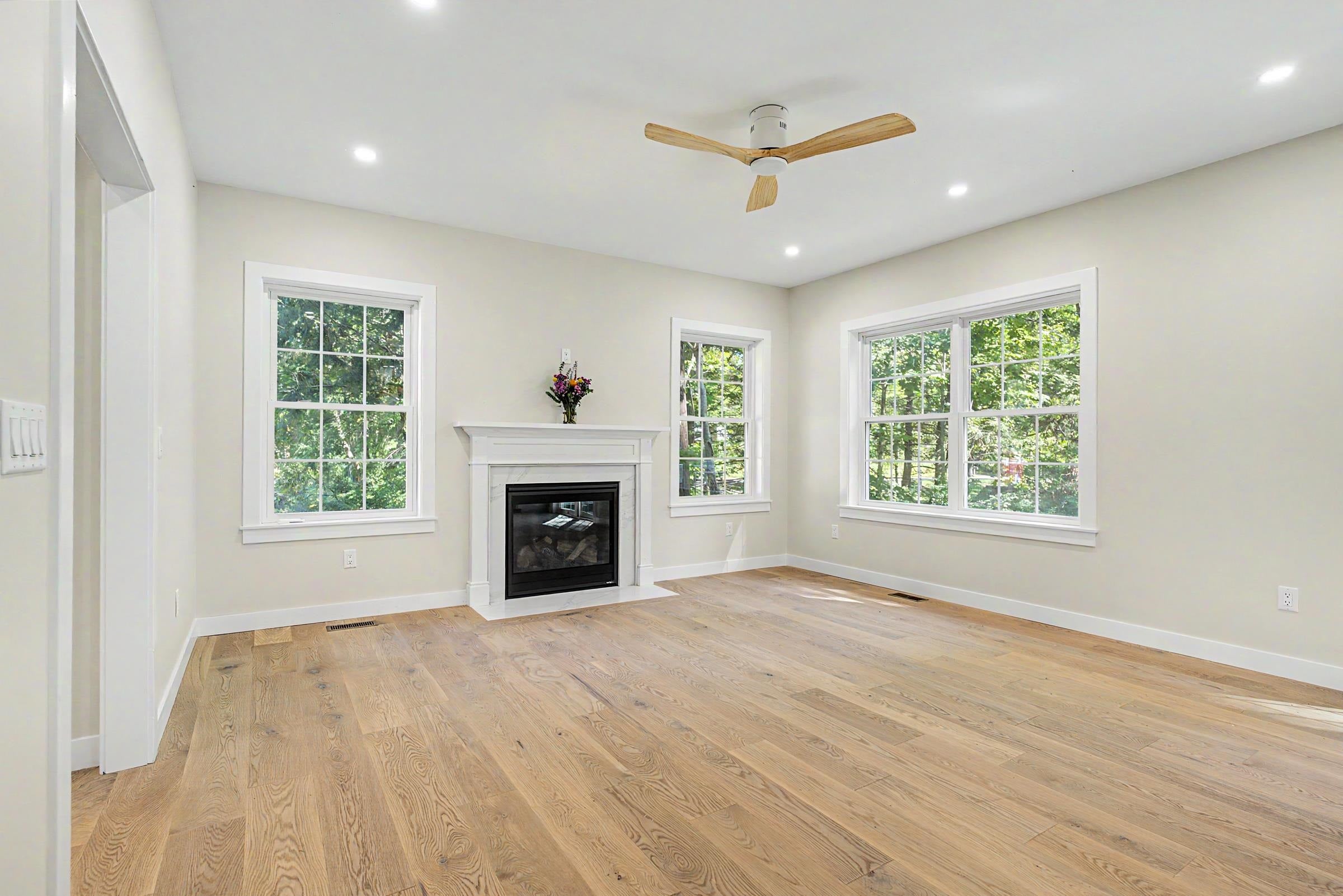 6 Charlotte Drive