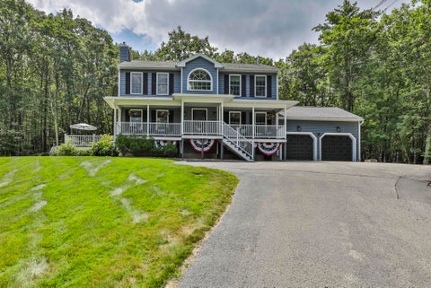 Photo of 10 Mosher Drive, Brookline, NH 03033 (MLS # 5101274)