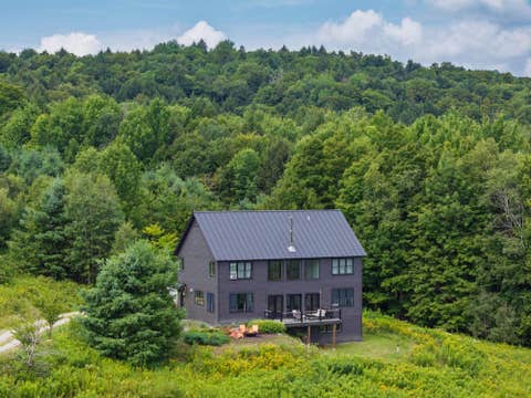 Photo of 250 Rachel Lane, Waterbury, VT 05676 (MLS # 5104844)