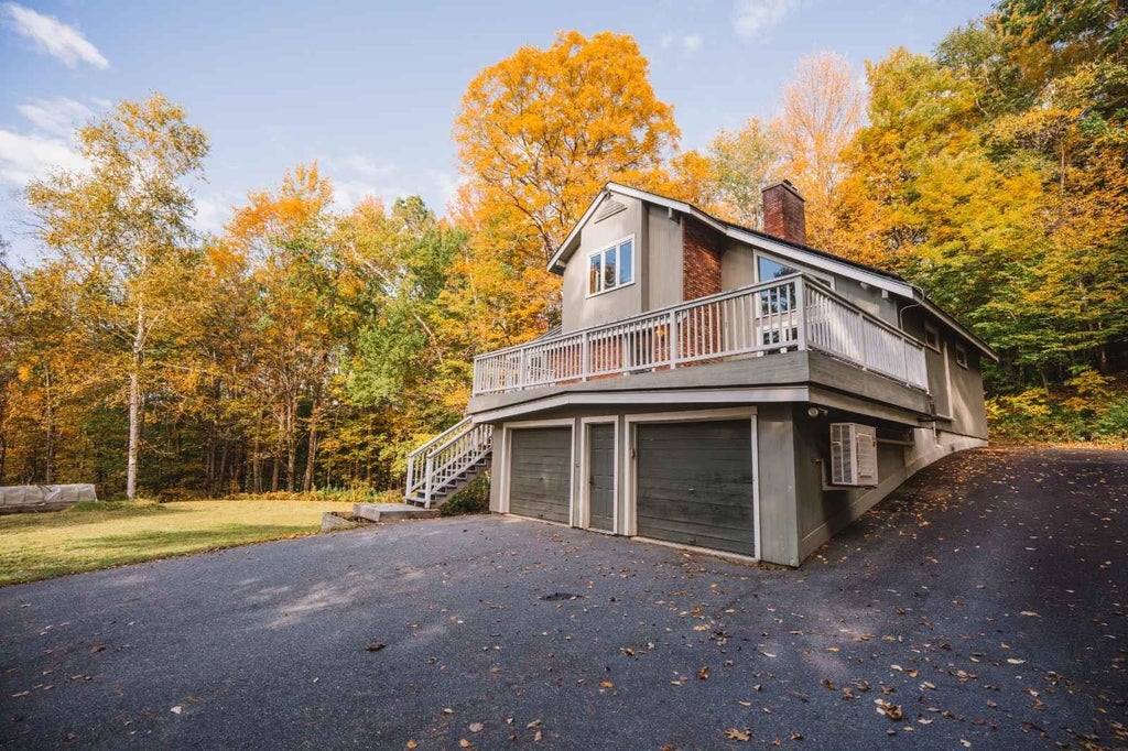 Photo of 11 Eastman Hill Road, Lebanon, NH 03766 (MLS # 5113367)