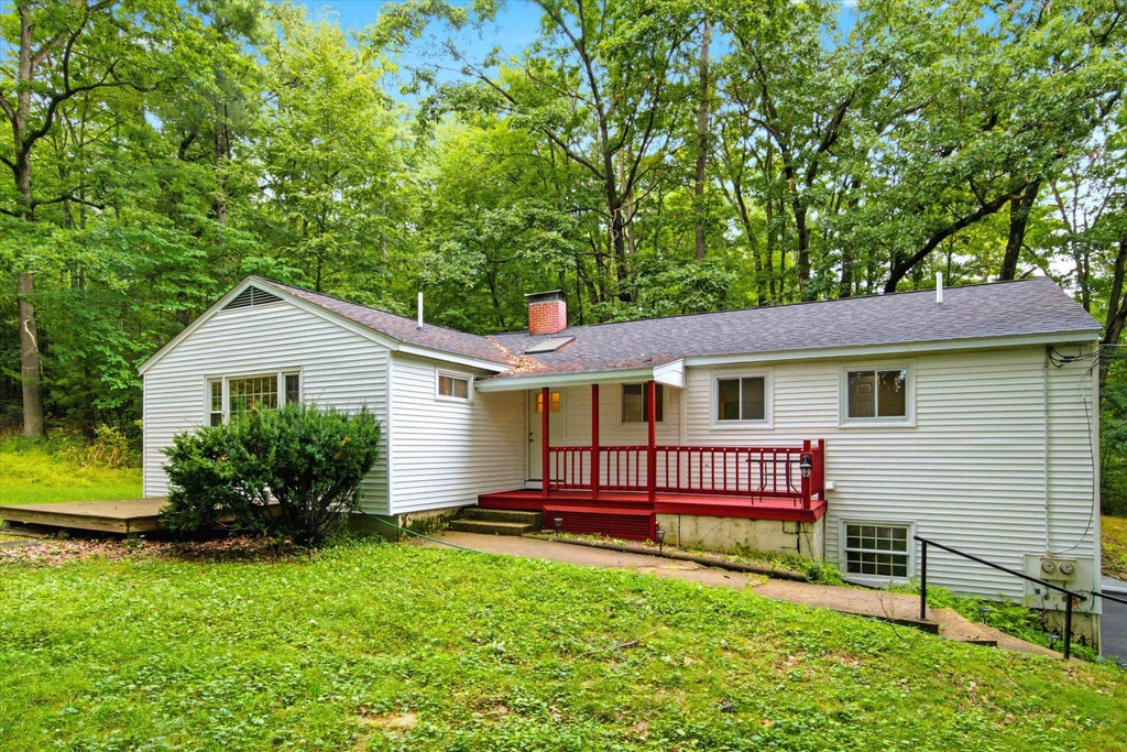 Photo of 182 Buck Street #123, Pembroke, NH 03275 (MLS # 5108185)