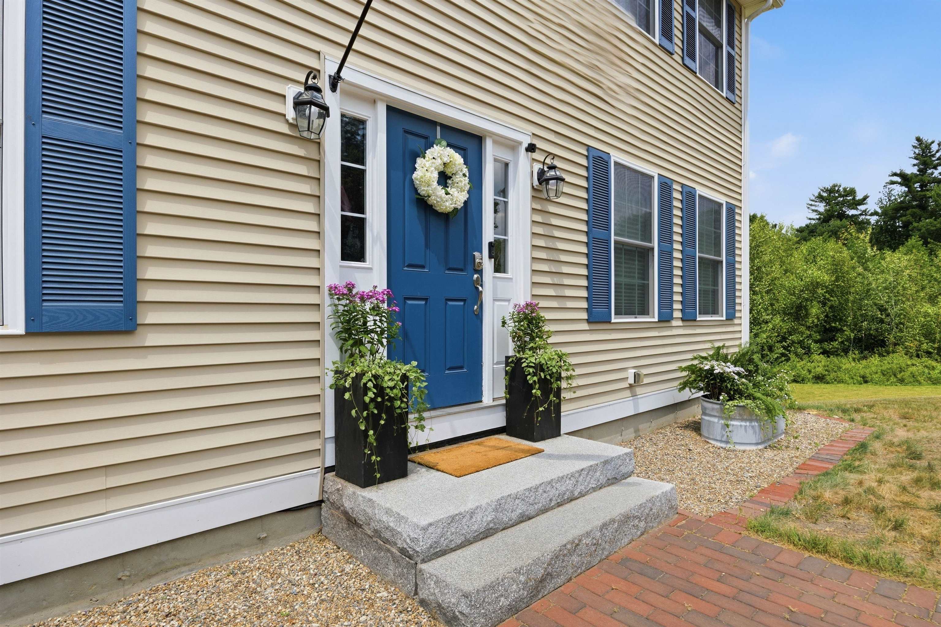 34 Dunbarton Center Road