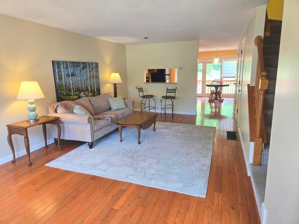 51 Bartemus Trail 455