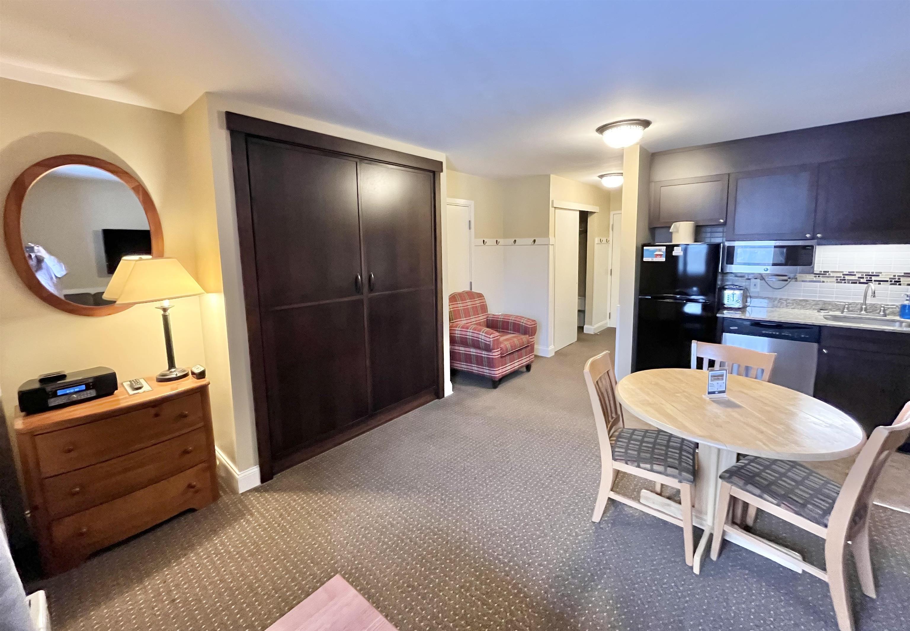 250/252 Q4, 89 Grand Summit Way 250/252 - Photo 2
