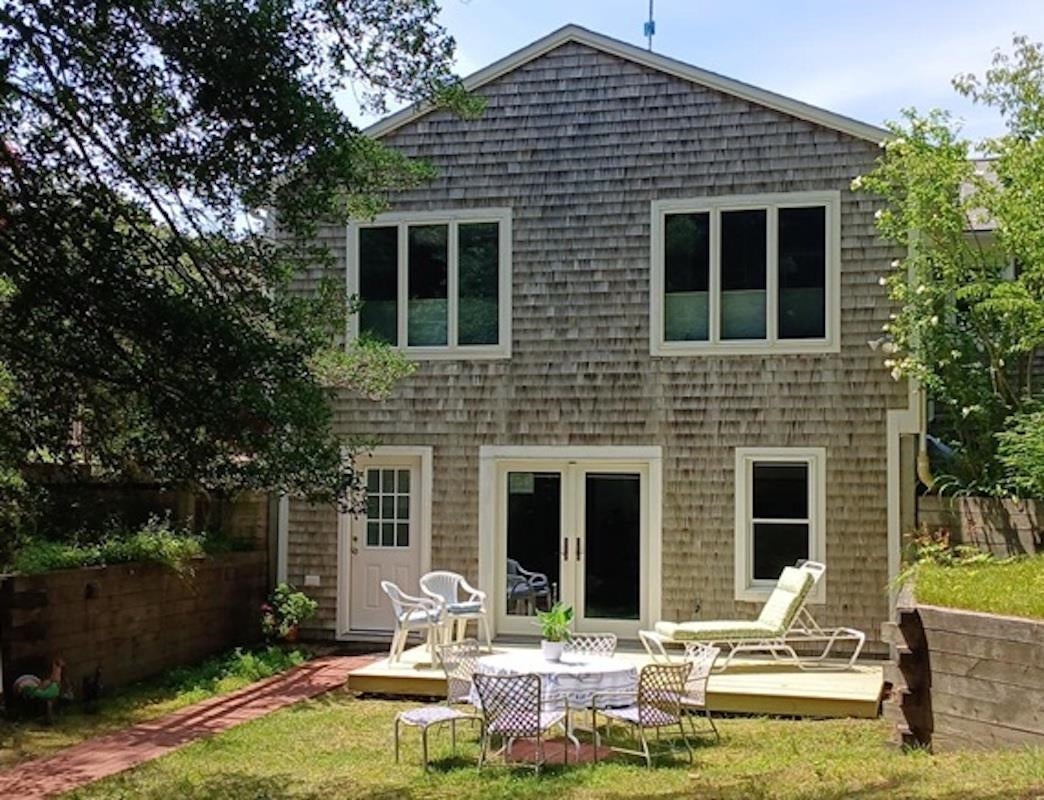 43 Poponessett Road