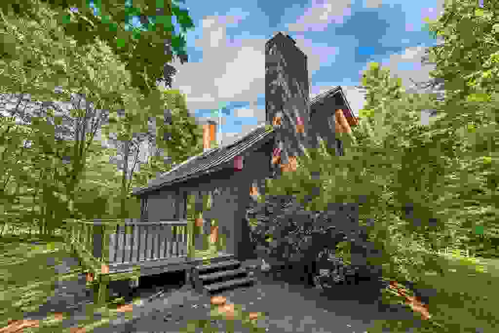 Photo of 56 Pine Ridge Road, Sunapee, NH 03782 (MLS # 5101904)