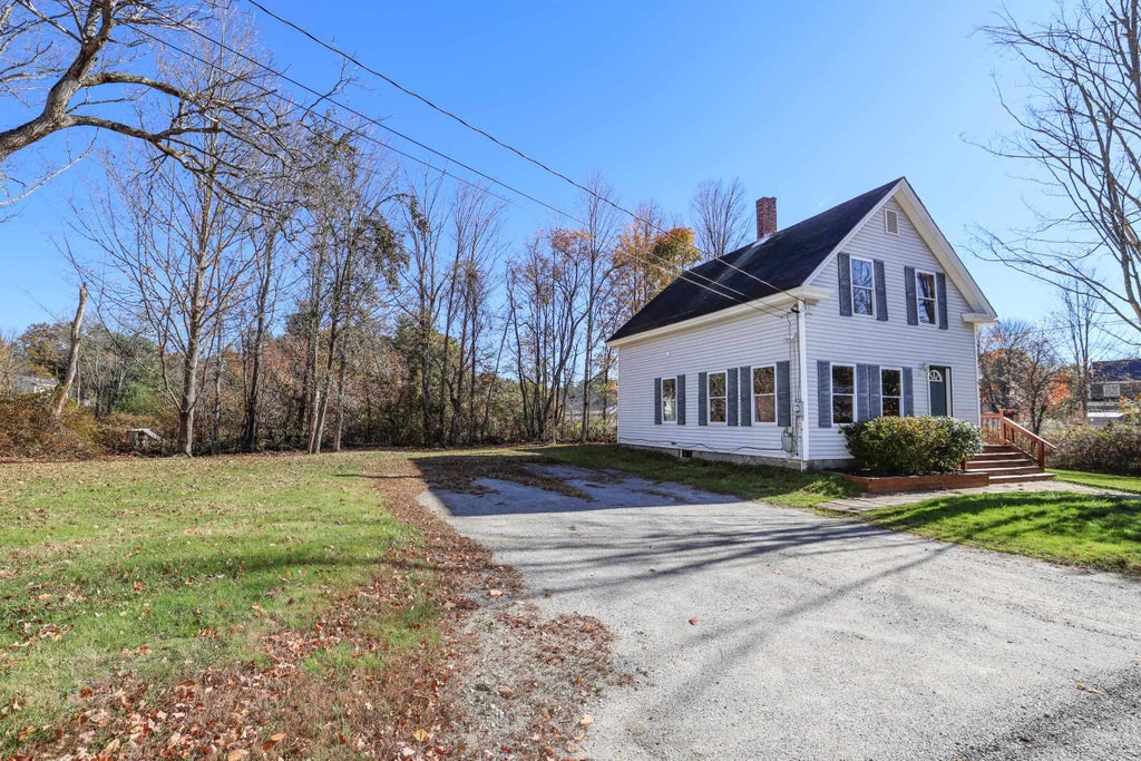 Photo of 7 Holman Street, Hillsborough, NH 03244 (MLS # 5115240)