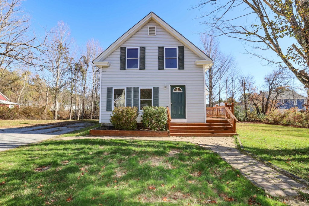 Photo of 7 Holman Street, Hillsborough, NH 03244 (MLS # 5115240)